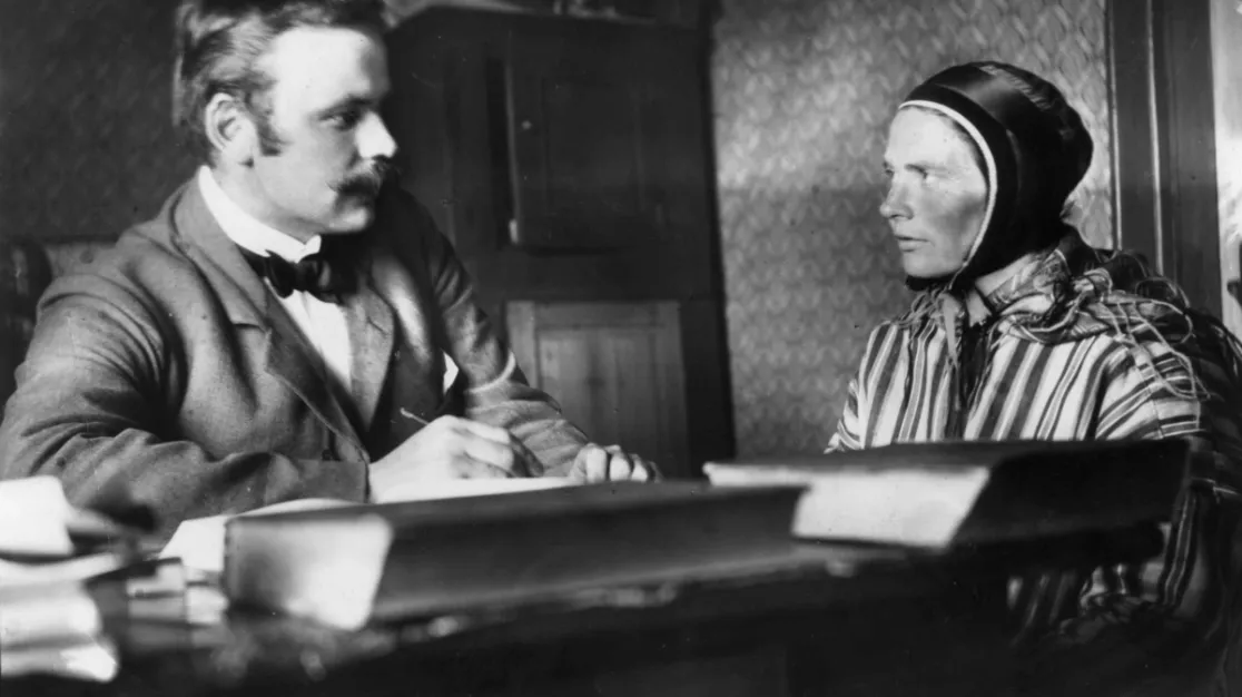 Portrett av språkforsker Konrad Nielsen og språkmester Elen Olsen